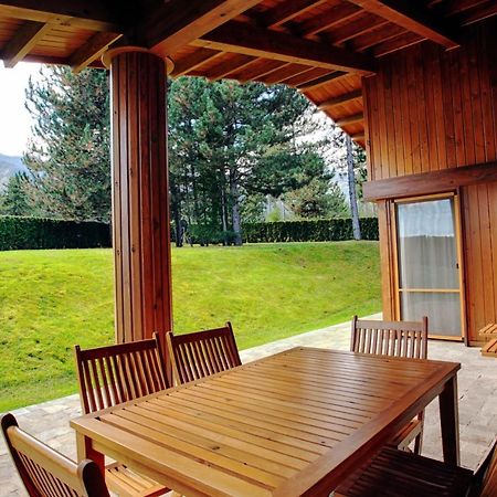 Villa Four Seasons Razlog Eksteriør billede
