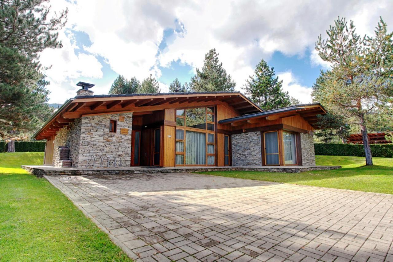 Villa Four Seasons Razlog Eksteriør billede